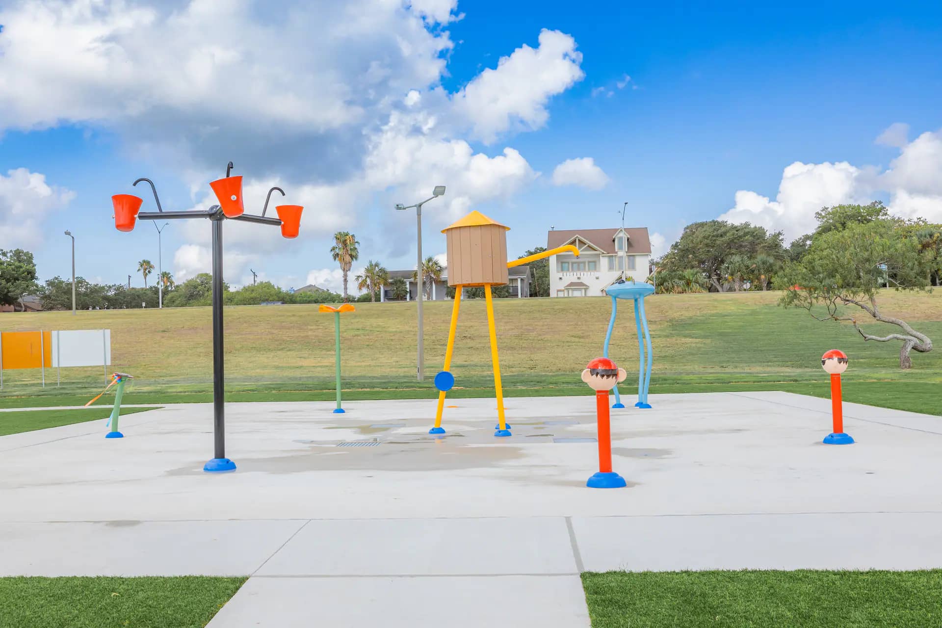 Water play area at Cole Park with open sightlines