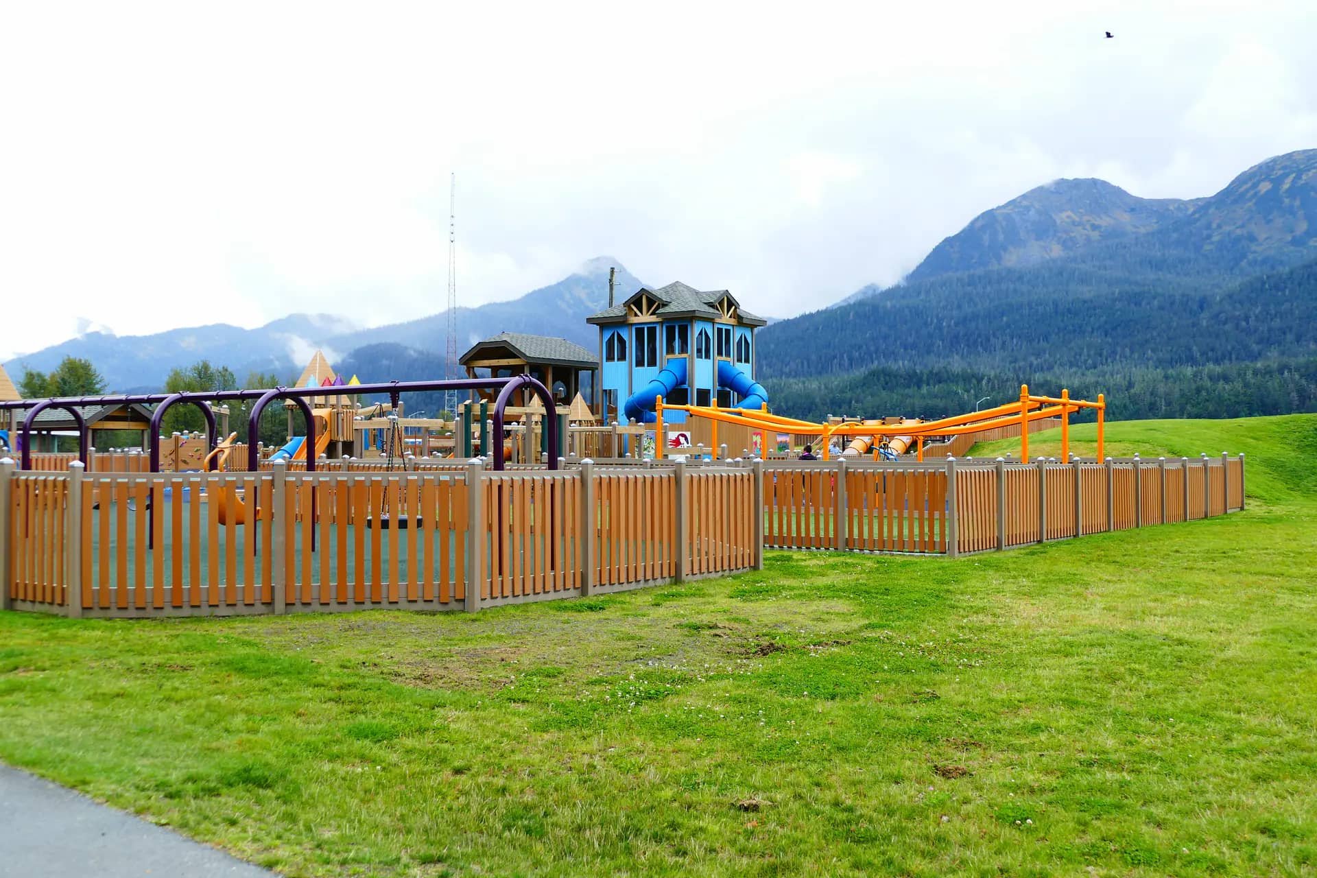 Project Playground at Twin Lakes