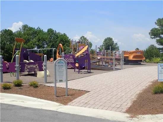 Entrance to Jean Preston Memorial Playground